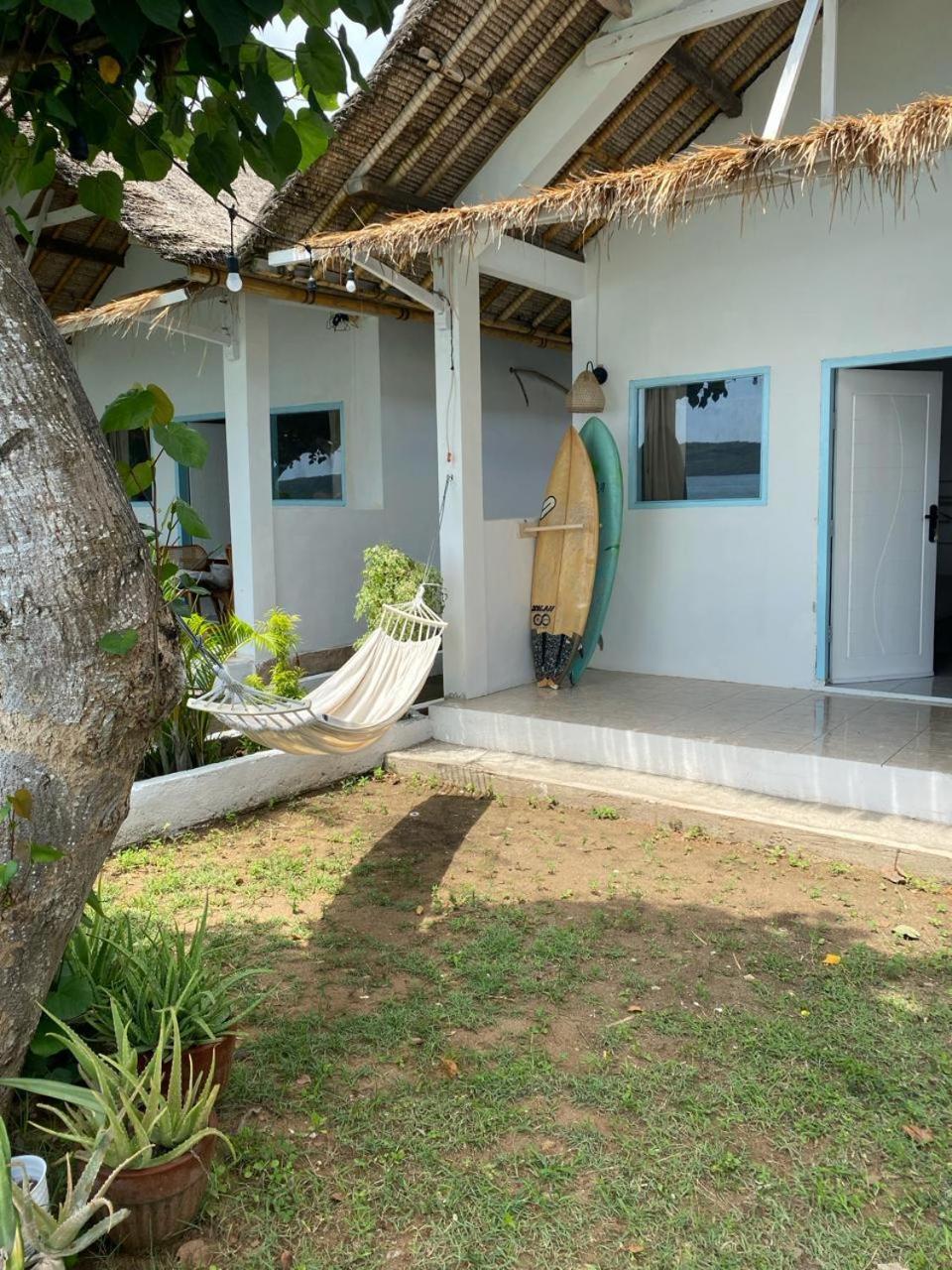Отель Surf Shack Grupuk Бумбанг Экстерьер фото